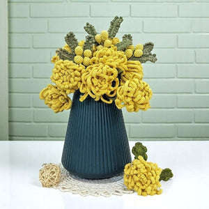 Vibrant Crochet Chrysanthemum