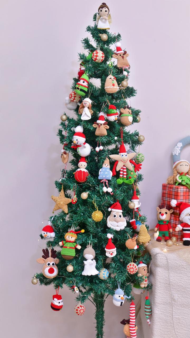 Crochet Christmas Tree