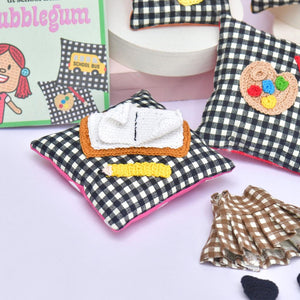 Story Cushions A